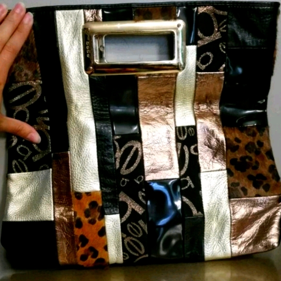 Bebe Print Fold Over Clutch - Picture 3 of 4